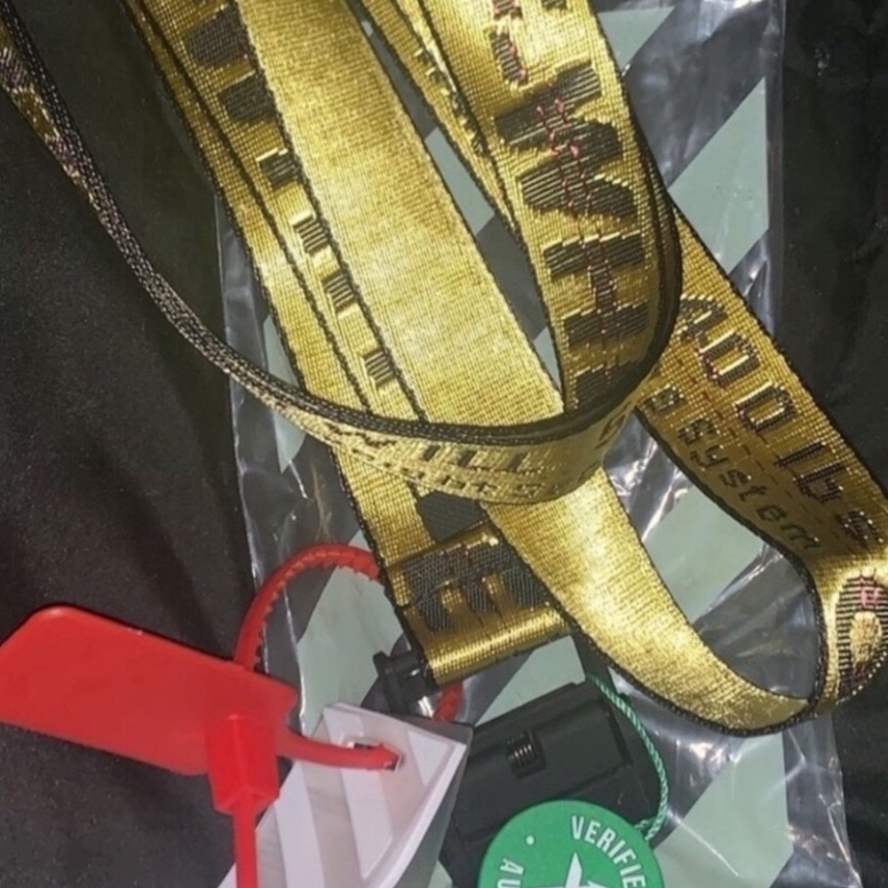 Off White Belt - Picture 3 of 5